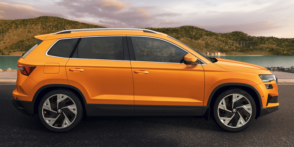 Karoq ngoại thất ngang